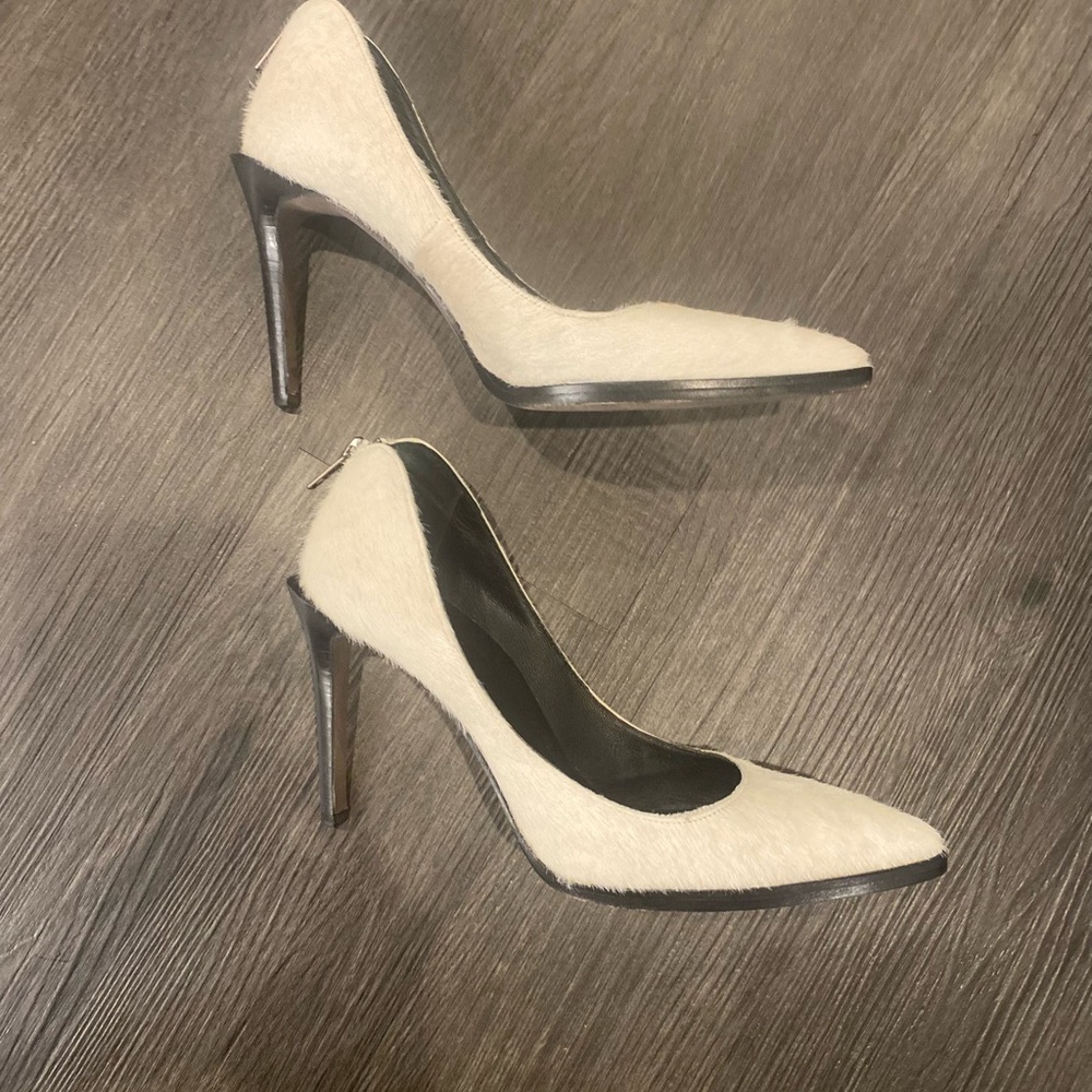 Helmut Lang Cream and Black Heels - Picture 2 of 7